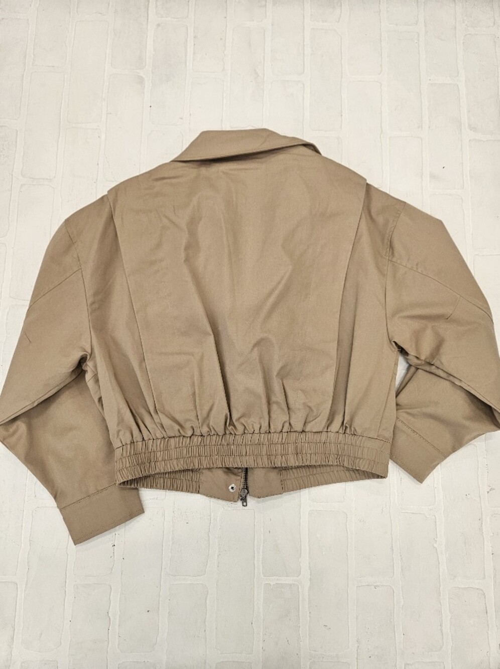 Crop Jacket - Picture 4 of 10